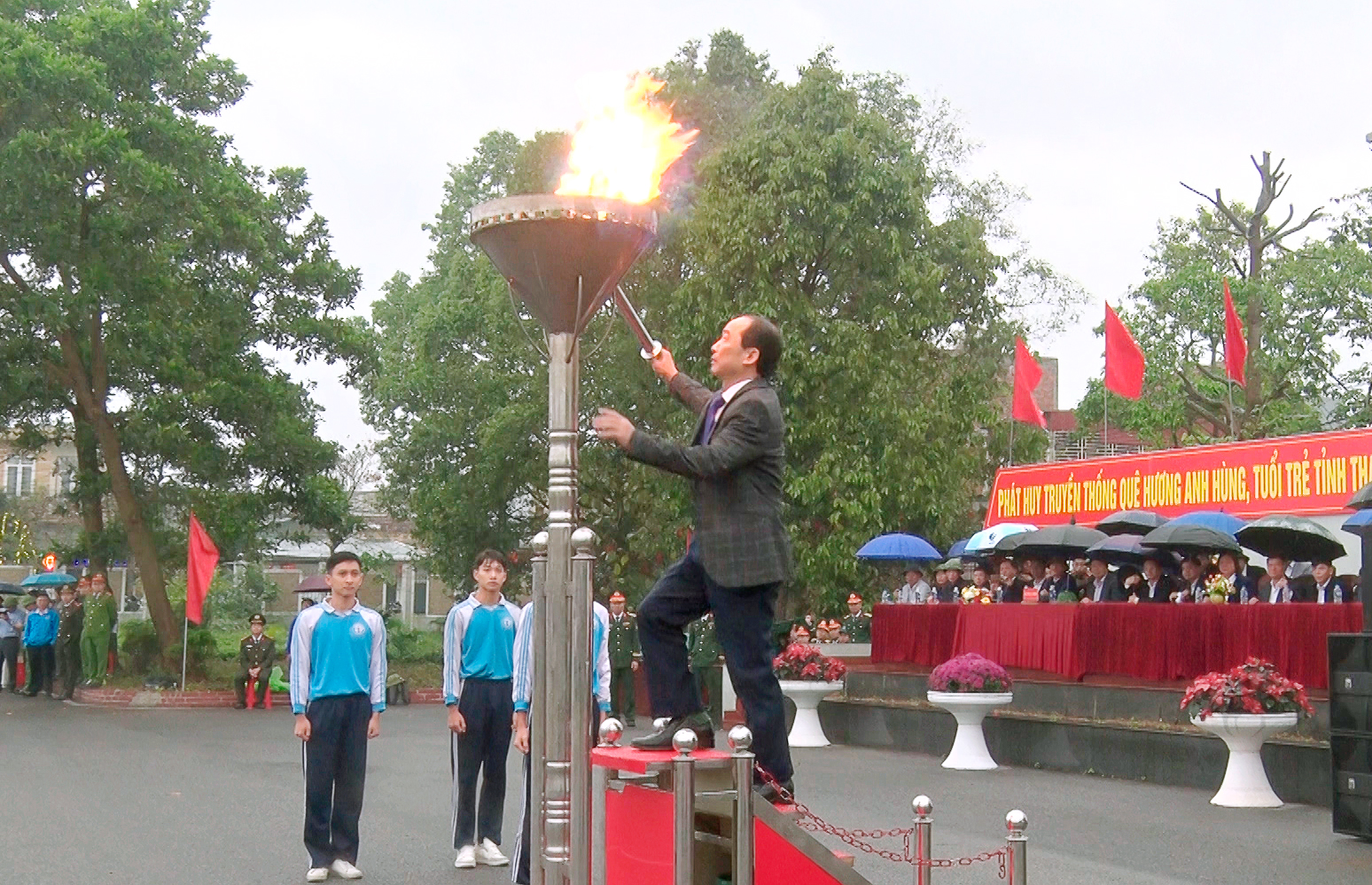 Anh-tin-bai